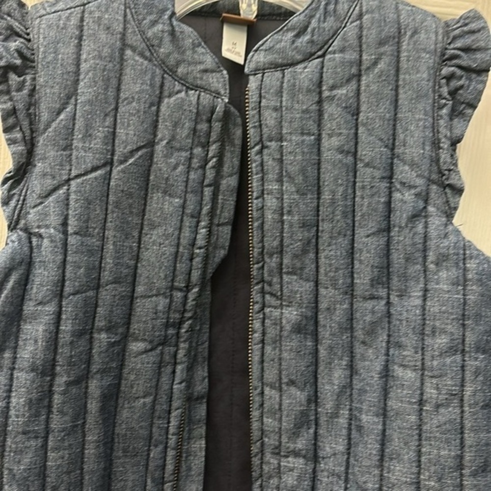 ❤️3 for $15!❤️ Tea Citizen Chambray Girls Zipper Vest